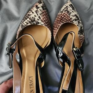 Ellen Tracy Black Brown 6.5 Snake